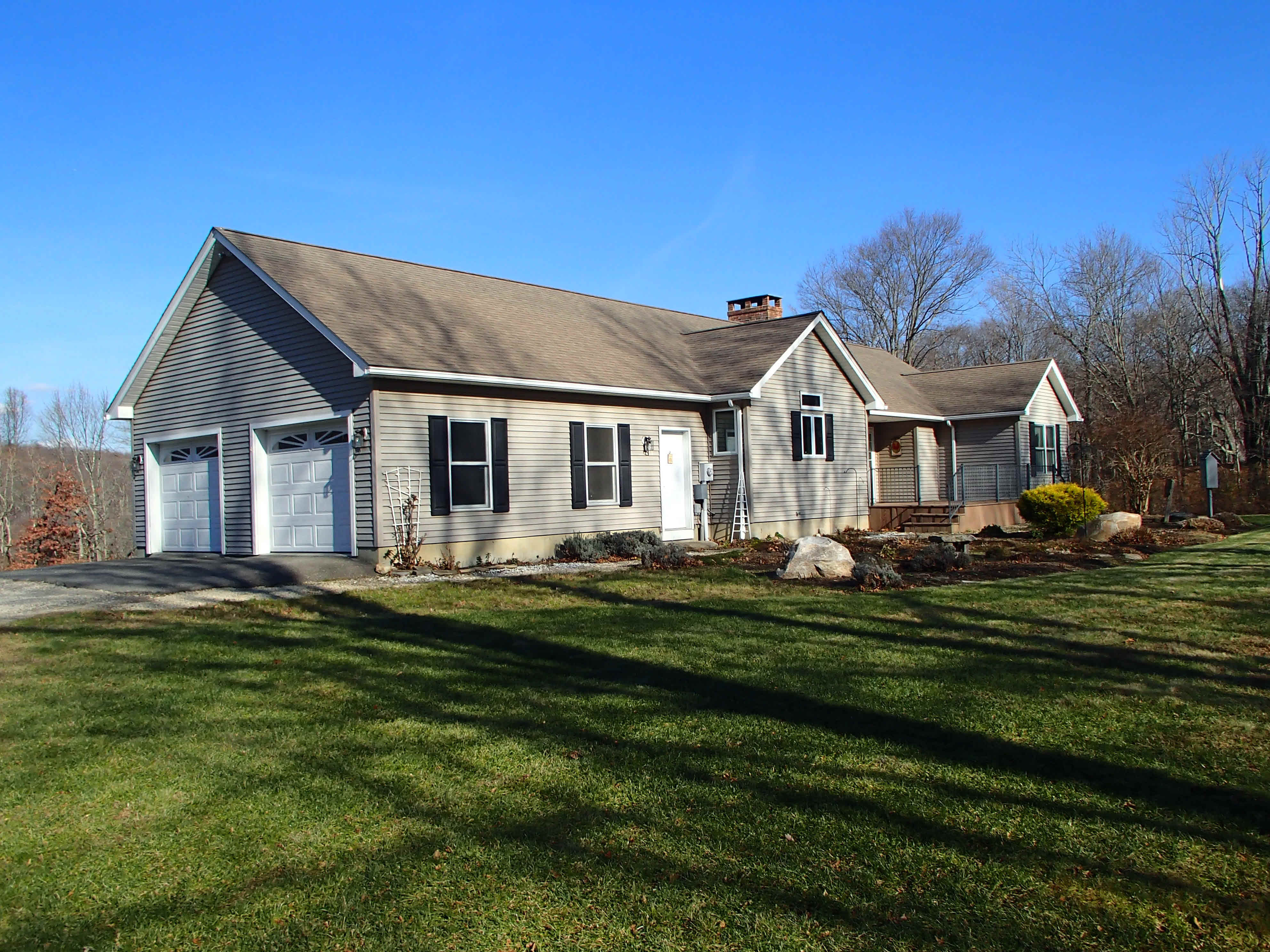 Building photograph for 20 CLAPBOARD RD